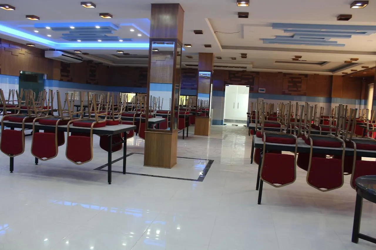 Green View Resort & Convention Center Dhaka 4*,