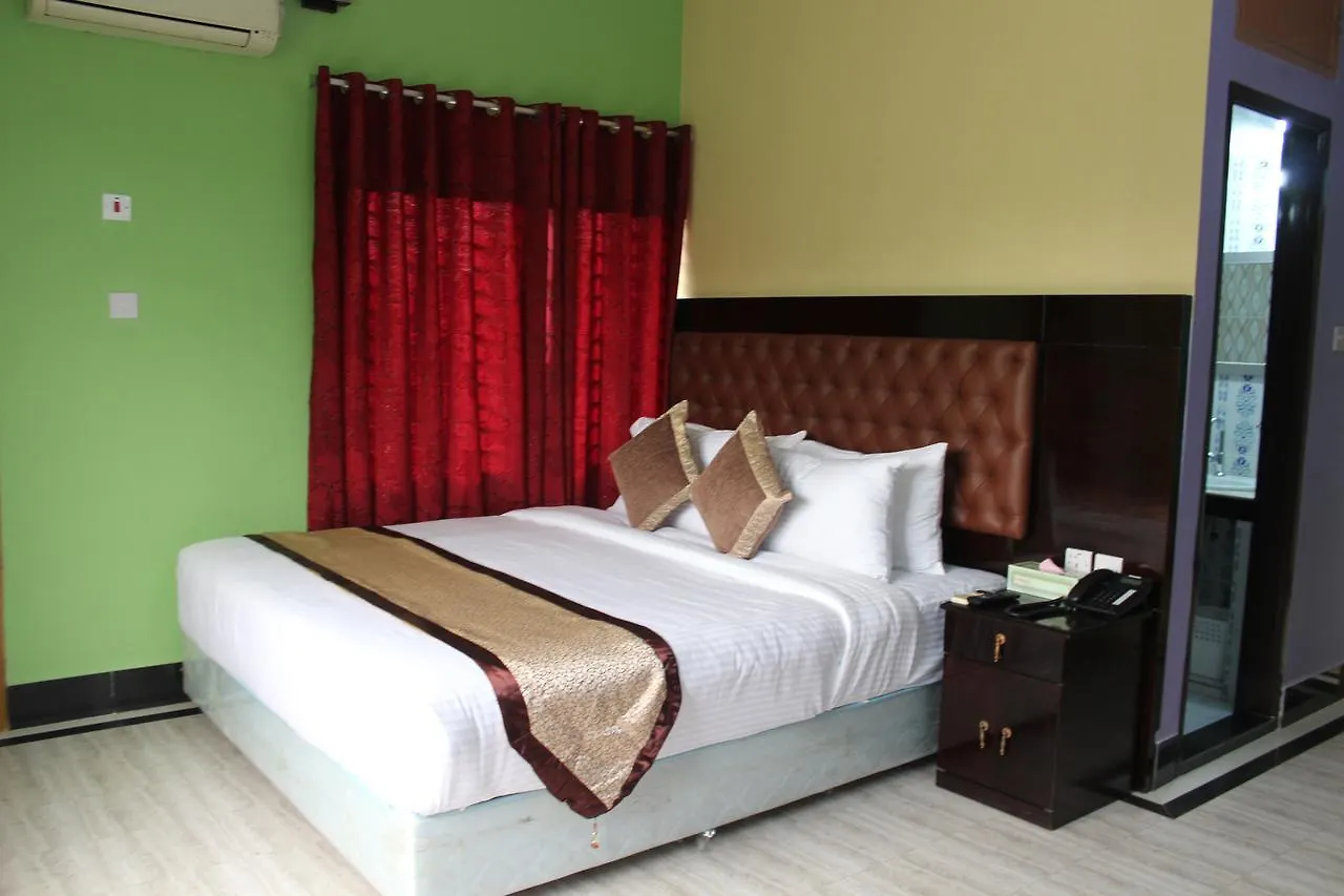 Green View Resort & Convention Center Dhaka 4*,